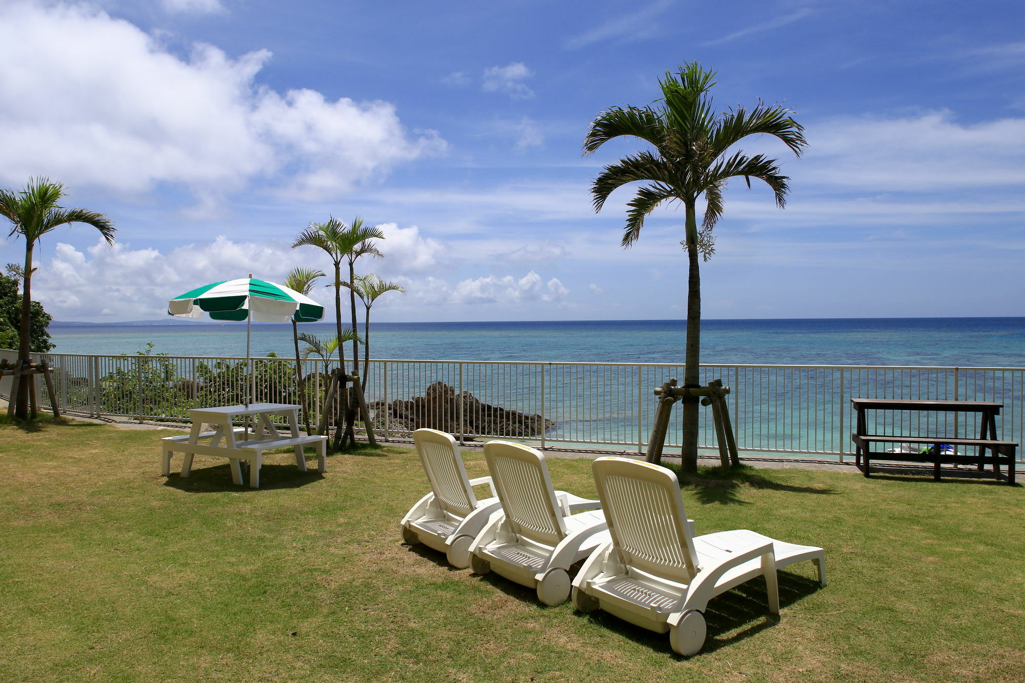 Churaumi On The Beach Motobu Exterior foto