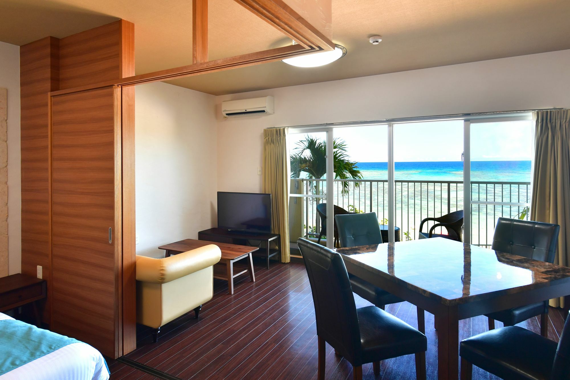 Churaumi On The Beach Motobu Exterior foto